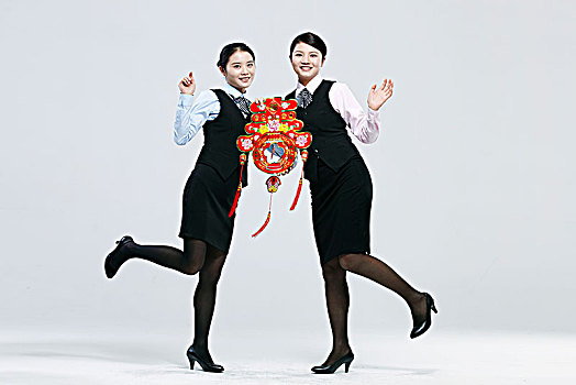 姐姐的朋友来家做客完整版