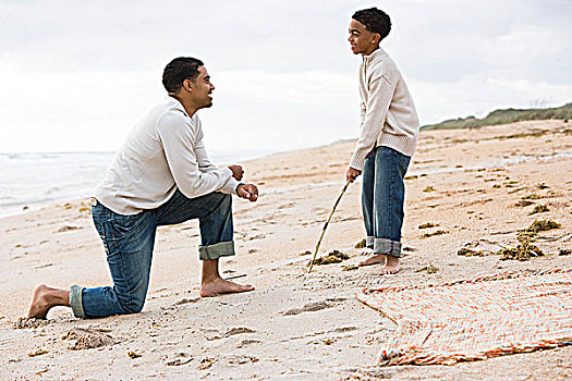 美国黑人,父子,玩,海滩