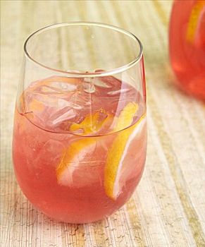 玻璃杯,蔓越莓,柠檬水