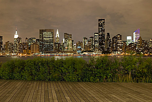 曼哈顿中城,天际线,东河,夜晚