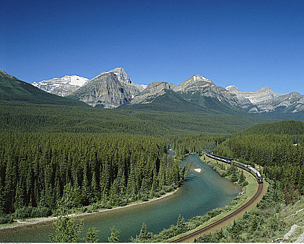 落基山脉,列车,路易斯湖,艾伯塔省,加拿大