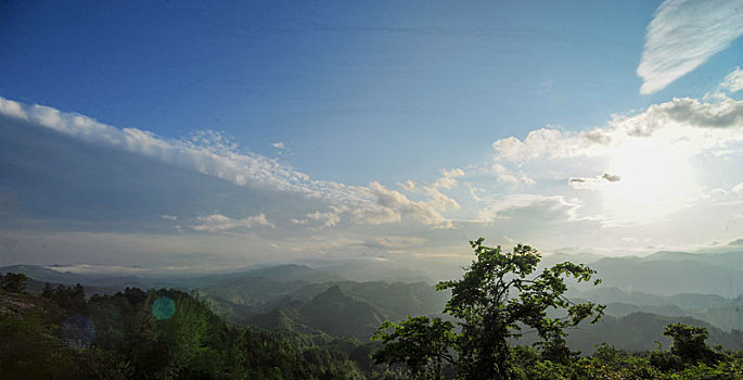 山区风景图