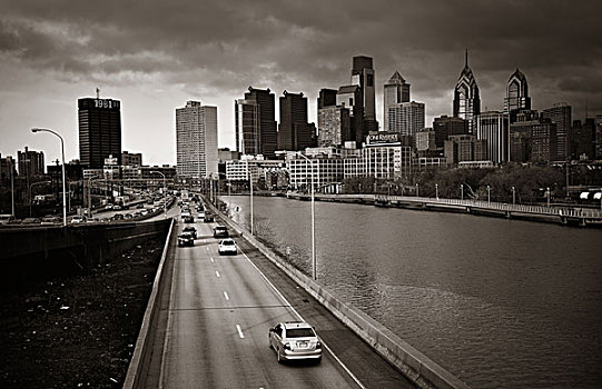 费城,宾夕法尼亚,城市天际线,公路,交通,城市,美国