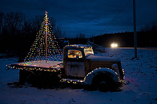 雪佛兰,平板货车,卡车,圣诞灯光,雪人,驾驶席,本垒打,肯奈半岛,阿拉斯加,冬天