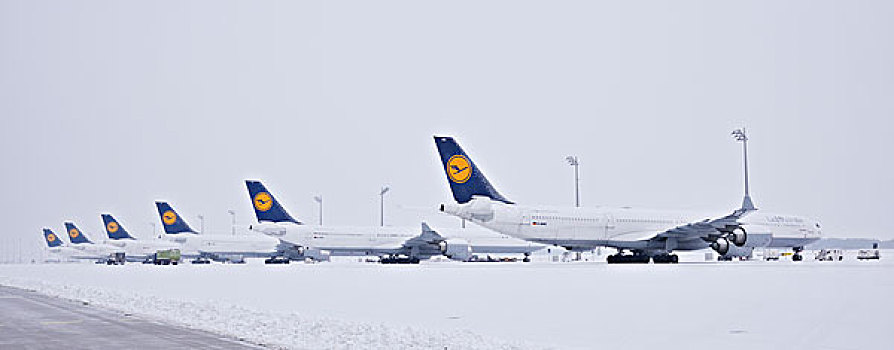汉莎航空公司,飞机,停放,位置,雪地,慕尼黑机场,慕尼黑,上巴伐利亚,巴伐利亚,德国,欧洲