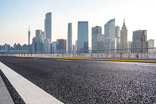 城市道路与天际线