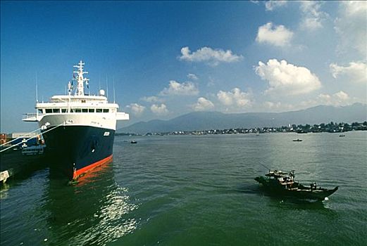 游船,岘港,越南