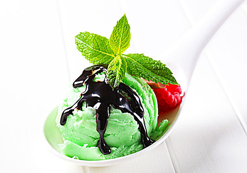 绿色,冰淇淋,巧克力,糖浆