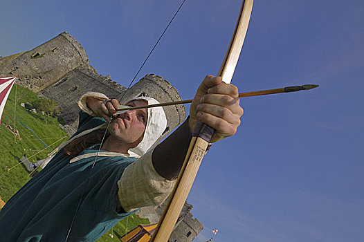 弓箭手,历史再现,城堡,彭布鲁克郡,威尔士