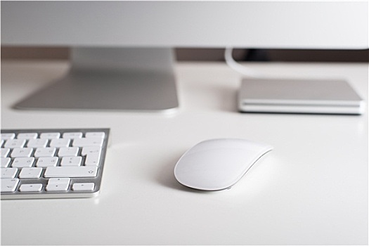 桌面,显示器,键盘,鼠标