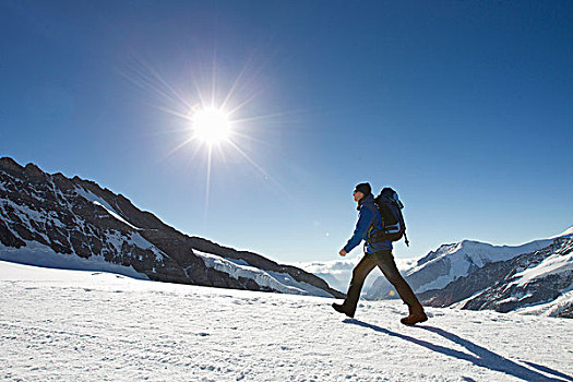 男人,远足,积雪,山景,格林德威尔,瑞士