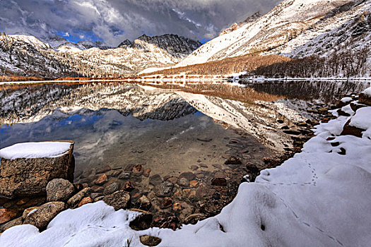 美国,加利福尼亚,内华达山脉,春天,雪,北湖,画廊