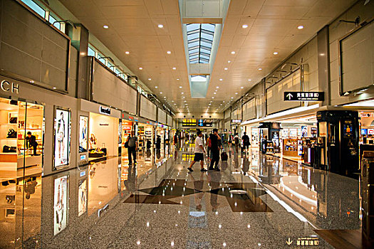 台湾桃园国际机场航站楼免税百货商场