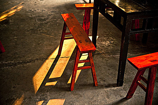 木制长椅,桌子,重庆,中国