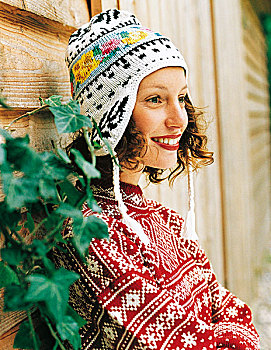 漂亮,女人,戴着,挪威人,红色,毛衣,冬天,帽,看别处,微笑