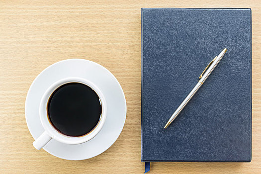 咖啡,笔记本,木桌