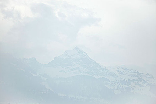 山,瑞士
