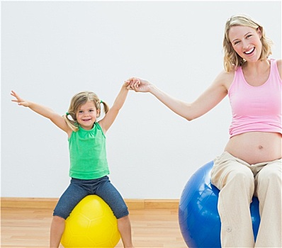 高兴,孕妇,弹起,健身球,孩子,女儿