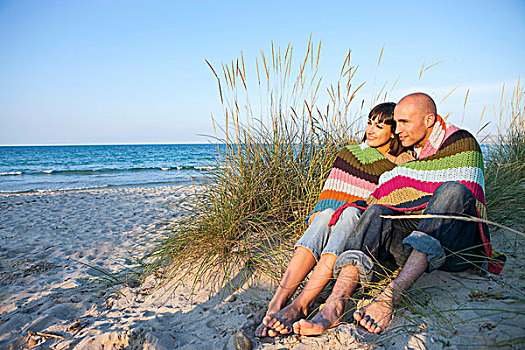 情侣,遮盖,毯子,沙滩,沙丘,马略卡岛,西班牙