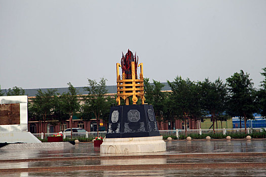 内蒙古额济纳旗,雨中的策克口岸