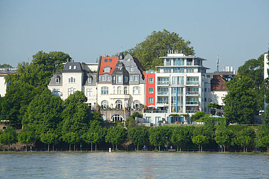 老,现代房屋,莱茵河,岸边,北莱茵威斯特伐利亚,德国,欧洲