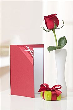 红玫瑰,花瓶,礼物,卡