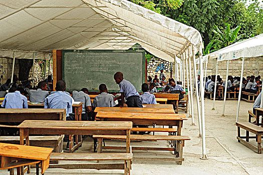 haiti,croix,des,bouquets,studying,on,benches