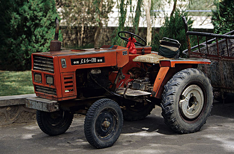老式拖拉机图片_老式拖拉机高清图片_全景视觉