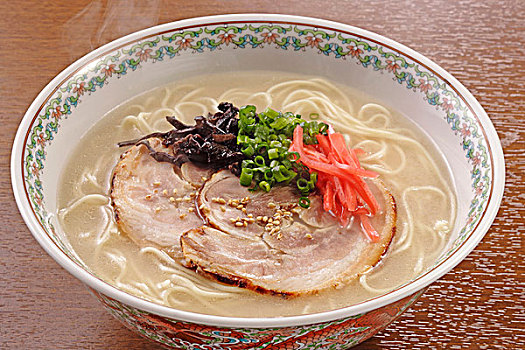 面条汤,猪肉,日本