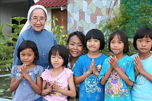 老挝,万象,天主教,孤儿院