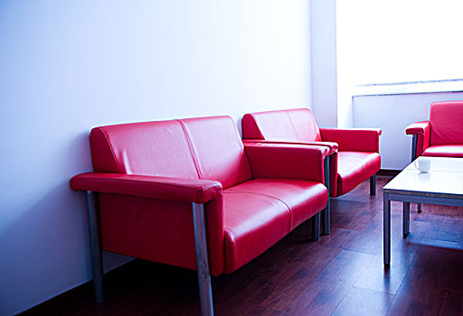 红色,皮沙发,白色,桌子,等候室