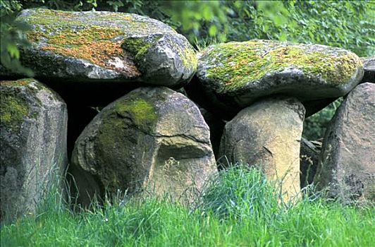 法国,诺曼底,巨石墓