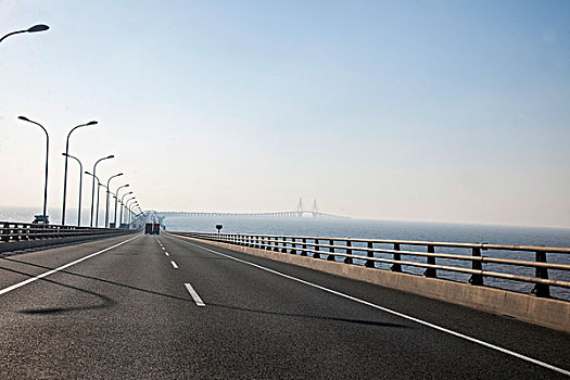 上海经济自贸区洋山港东海大桥
