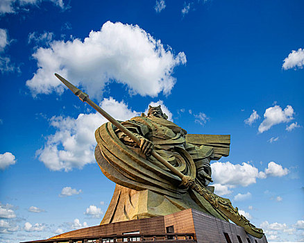 湖北荆州市关公义园1201吨关公青铜雕像