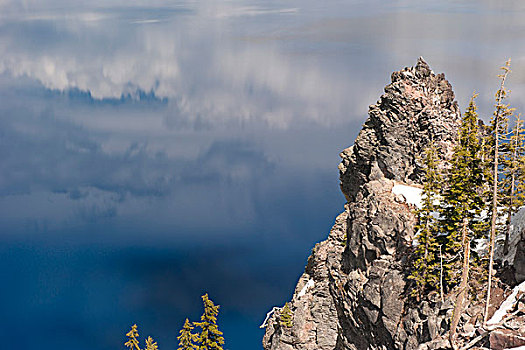 岩石构造,火山湖国家公园,俄勒冈,美国