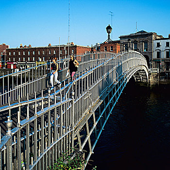 两个女人,一半,便士,步行桥,都柏林,爱尔兰