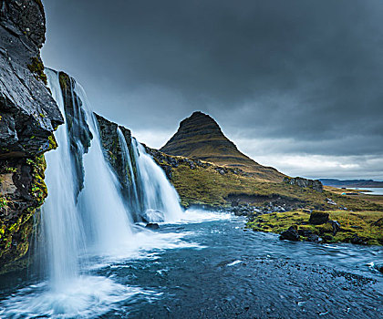 瀑布,山,背景,斯奈山半岛,冰岛