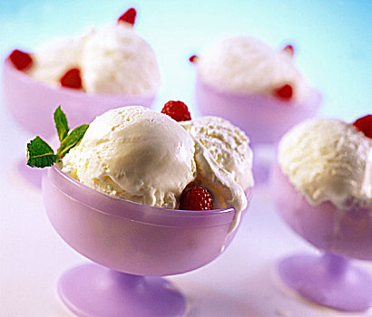 四个,碗,香草冰淇淋,树莓