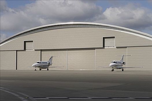 范堡罗机场,特写,飞机库,两个,小,喷气式飞机