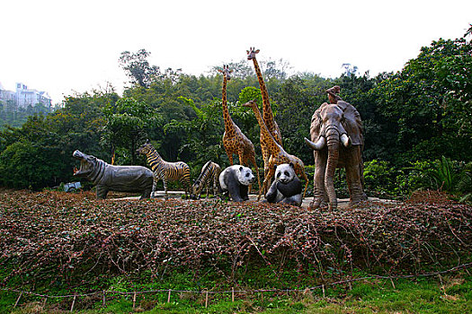 重庆动物园内动物群雕