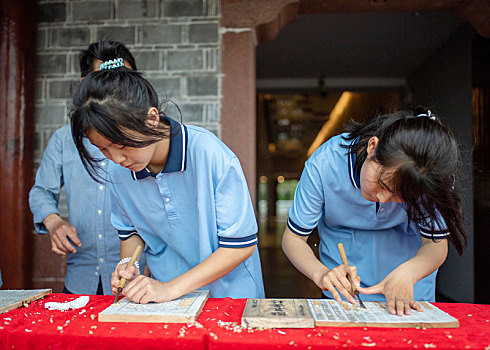 江西金溪,博物馆里学习雕版印刷技艺