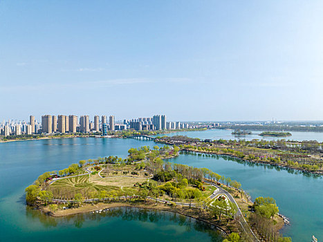 江苏东海,一湖春水,一幅美景