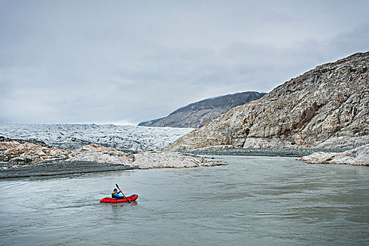 男人,河,后面,冰河,石头,多云,格陵兰,北美