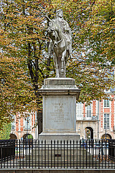 骑马雕像,国王,路易八世,地点,孚日,巴黎,法国,欧洲