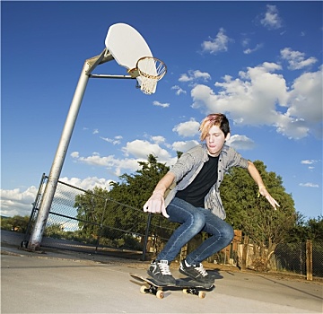 青少年,玩滑板