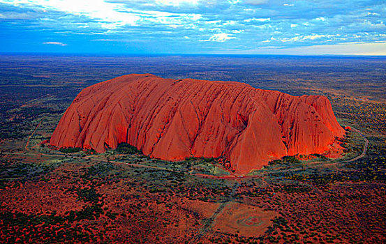 艾尔斯岩,乌卢鲁巨石,晚间,太阳,航拍,北领地州,澳大利亚