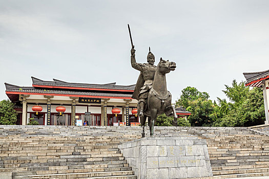 狮子山楚王陵汉楚王像,中国江苏省徐州市汉文化风景区