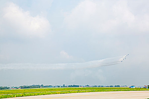 飞机航空表演