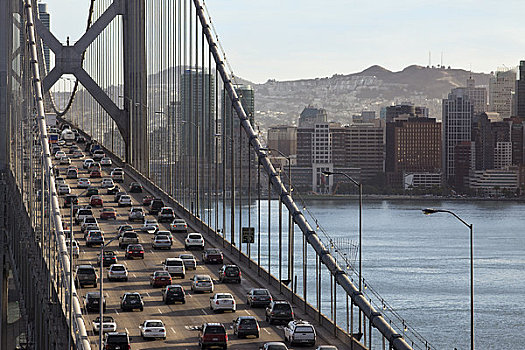 交通,奥克兰湾大桥,旧金山,加利福尼亚,美国