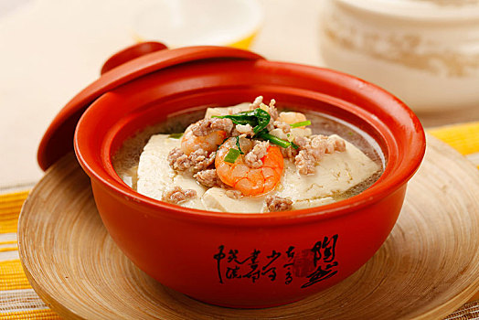 砂锅羊肉豆腐汤